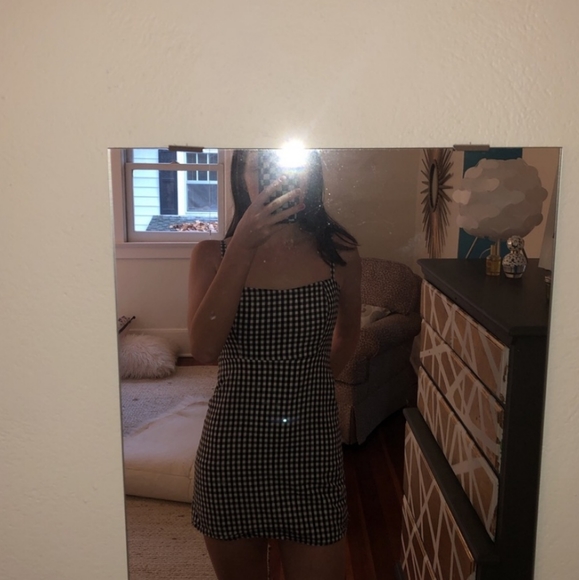 Brandy Melville Gingham mini dress - Picture 5 of 8